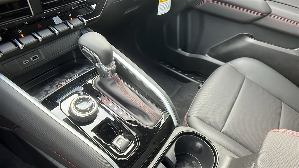 New 2026 Chevrolet Colorado Z71 w/ Z71 Convenience Package 2 image 24