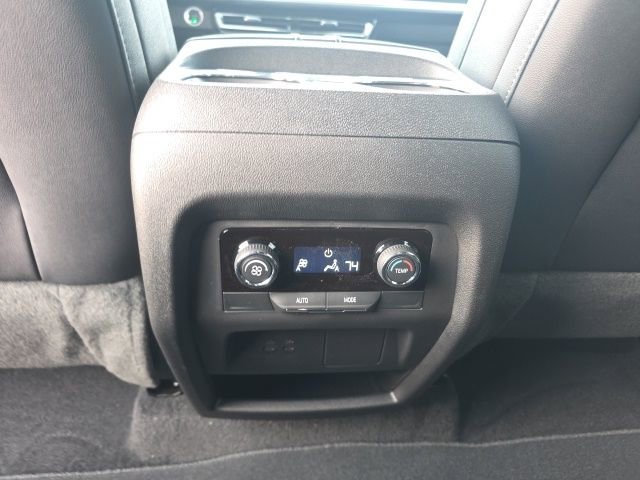 New 2026 Chevrolet Traverse LT image 27