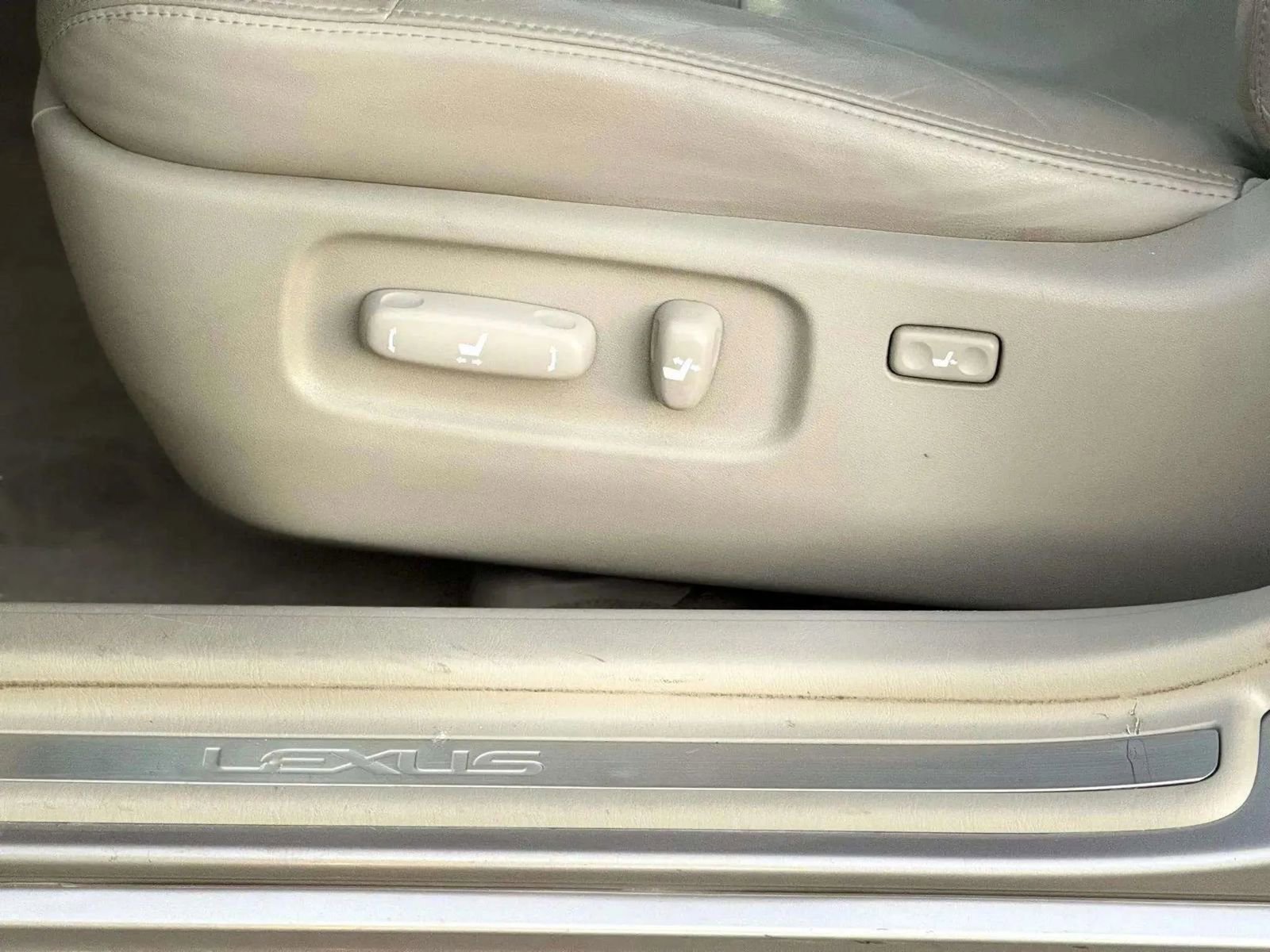 Used 2004 Lexus ES 330 image 19