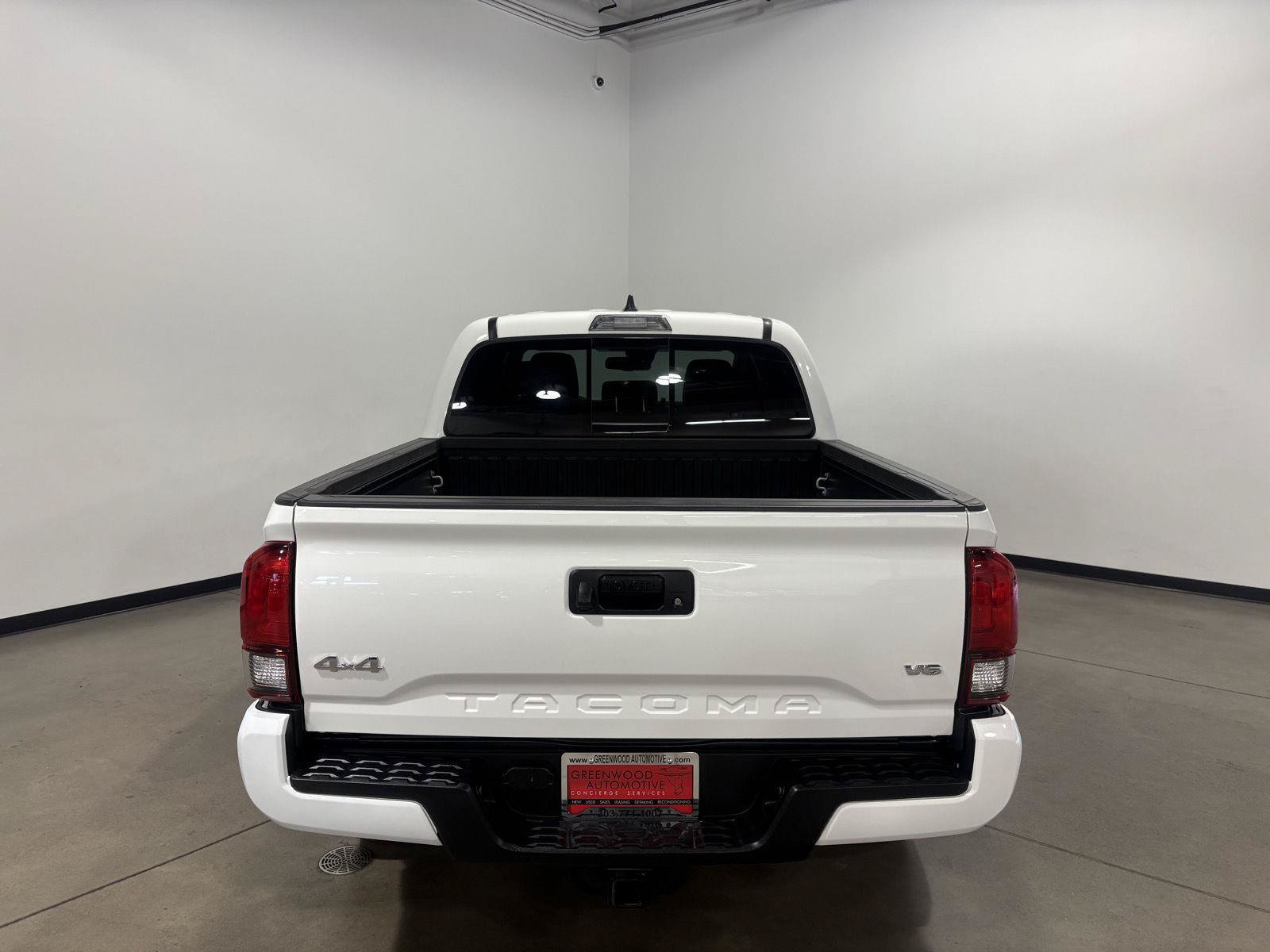 Used 2023 Toyota Tacoma SR5 w/ Technology Package AWD/4WD image 5
