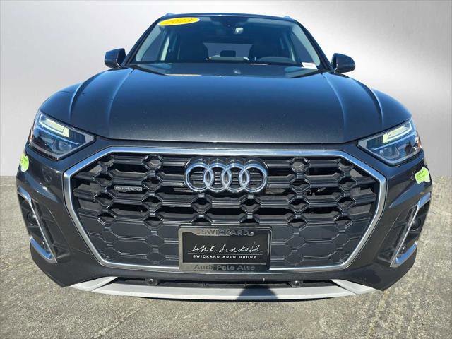 Used 2023 Audi Q5 e Premium w/ Convenience Package image 8