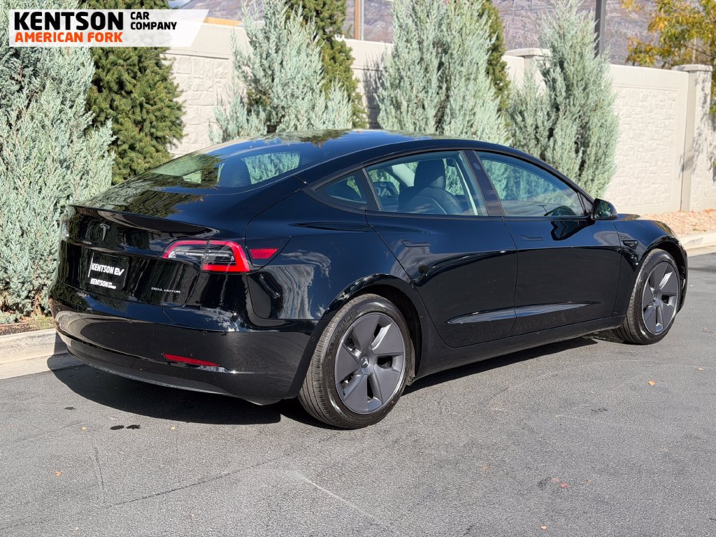 Used 2022 Tesla Model 3 Long Range AWD/4WD image 8