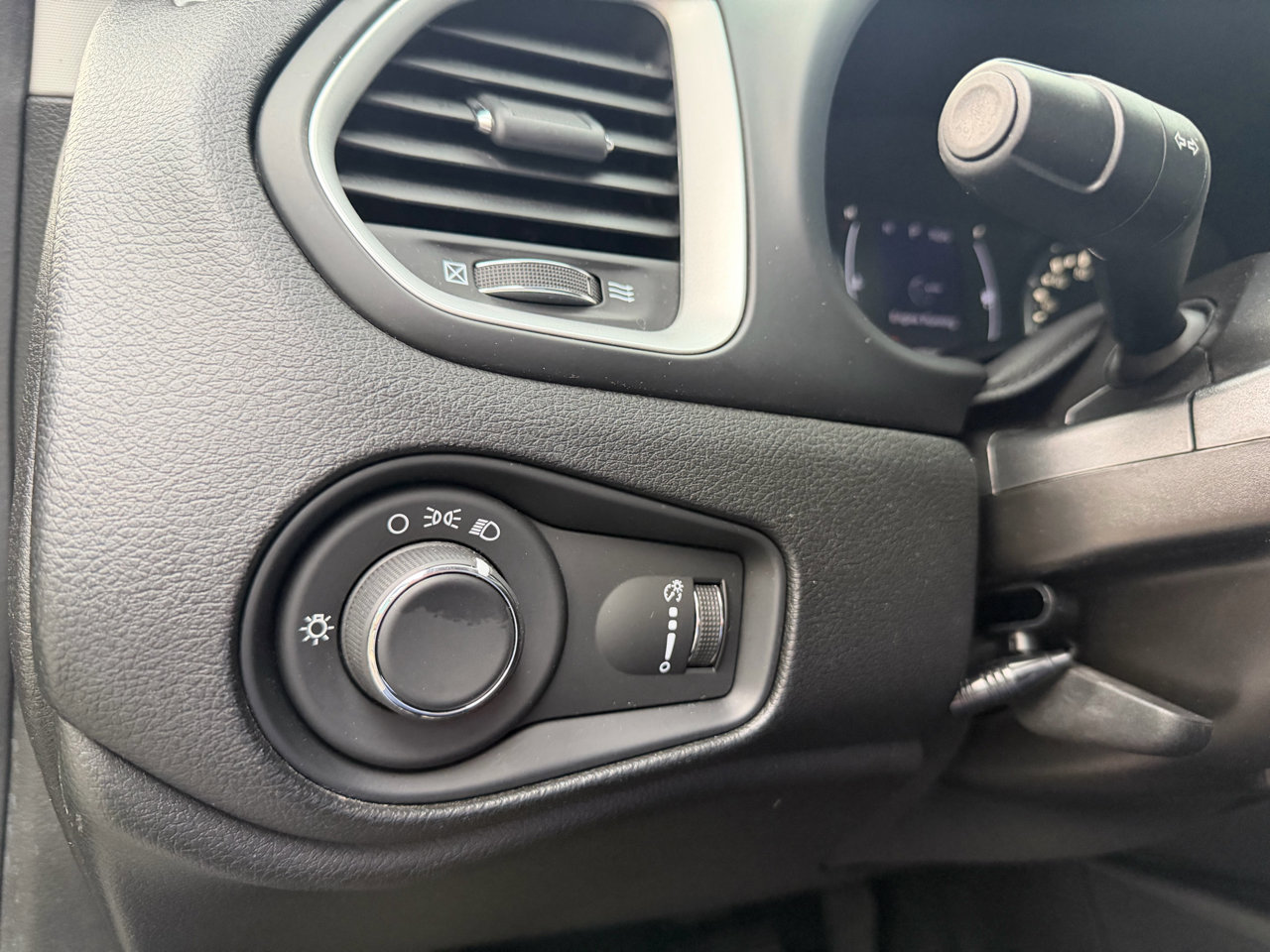 Used 2020 Jeep Renegade Sport image 20