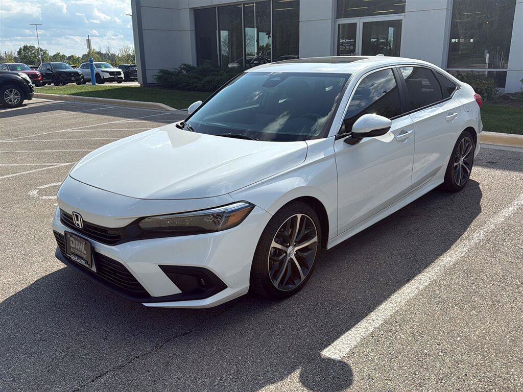 Used 2024 Honda Civic Touring image 3