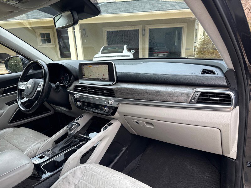 Used 2020 Kia Telluride SX w/ SX Prestige Package image 27