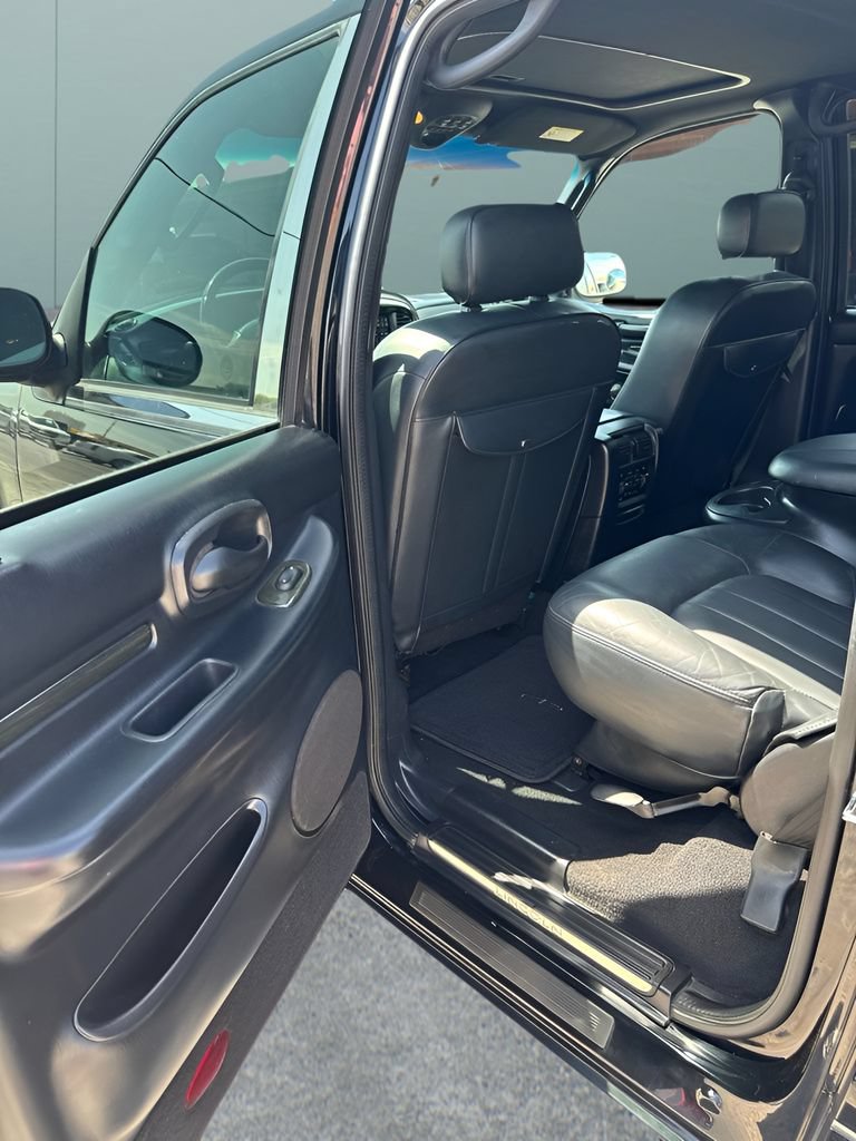 Used 2002 Lincoln Blackwood RWD image 15