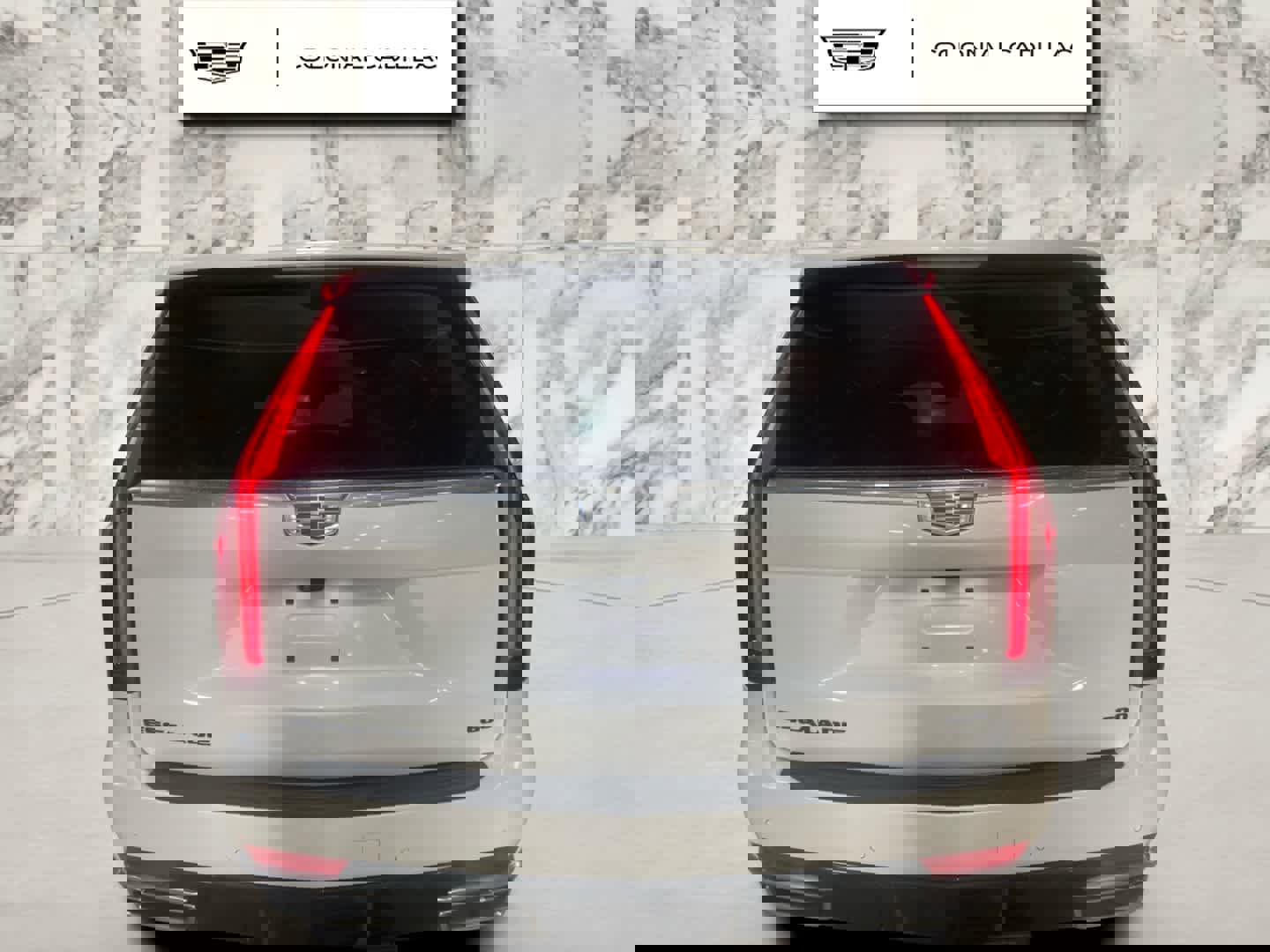 Used 2024 Cadillac Escalade ESV Premium Luxury image 5