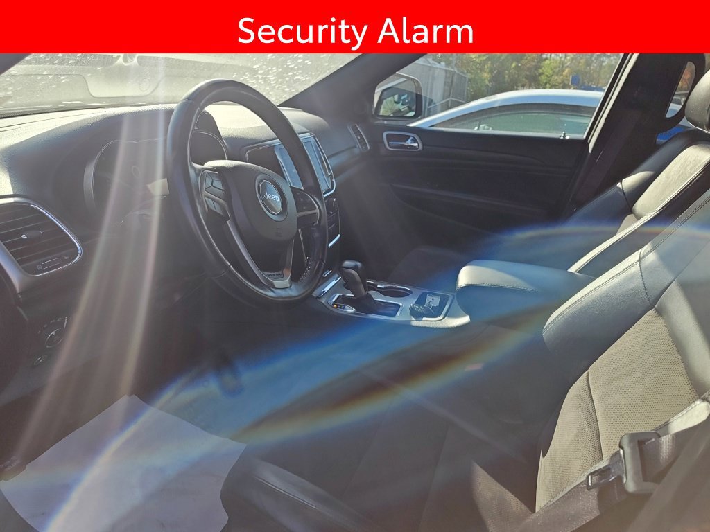 Used 2022 Jeep Grand Cherokee Laredo X AWD/4WD image 7