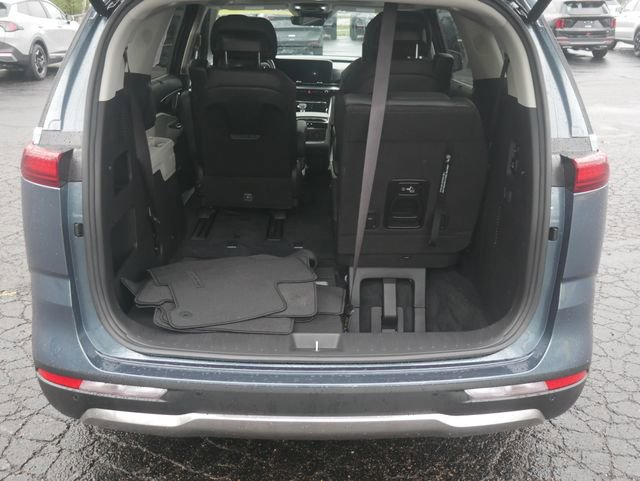 Used 2024 Kia Carnival SX Prestige image 16