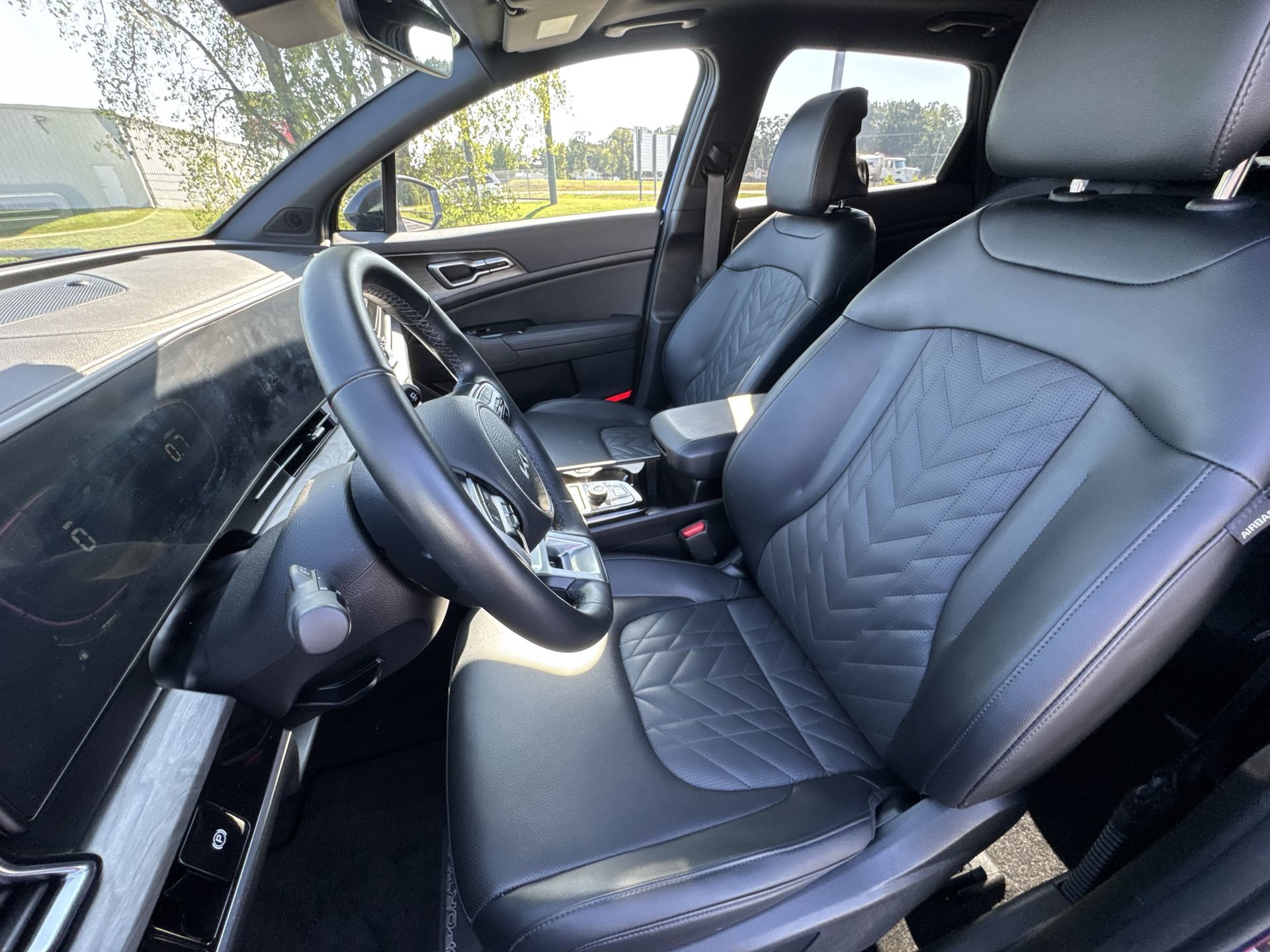 Used 2025 Kia Sportage X-Line w/ Premium Package AWD/4WD image 11
