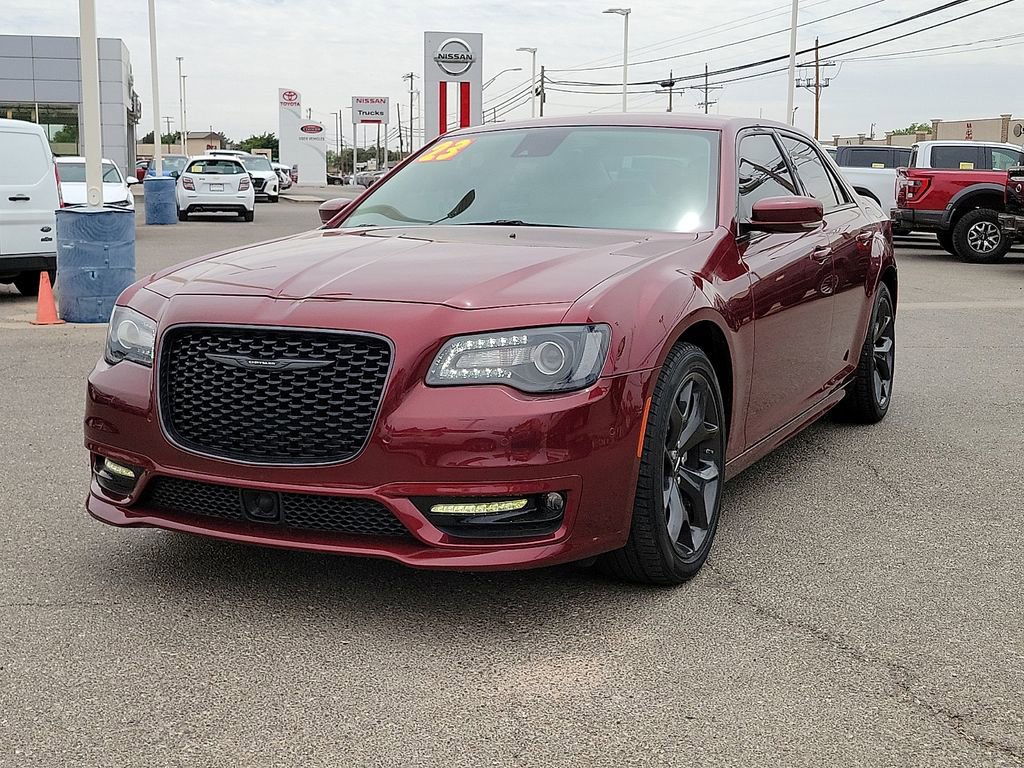 Used 2023 Chrysler 300 Touring L w/ Safetytec Plus Group RWD image 4