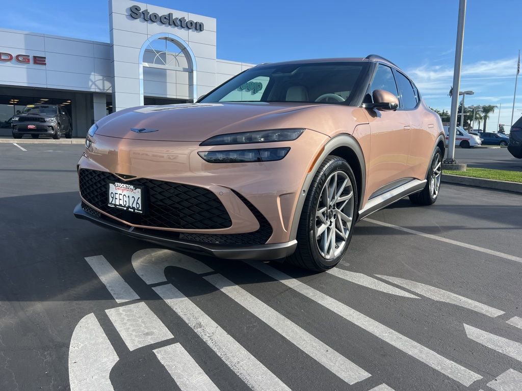 Used 2023 Genesis GV60 Advanced w/ Cargo Package image 3