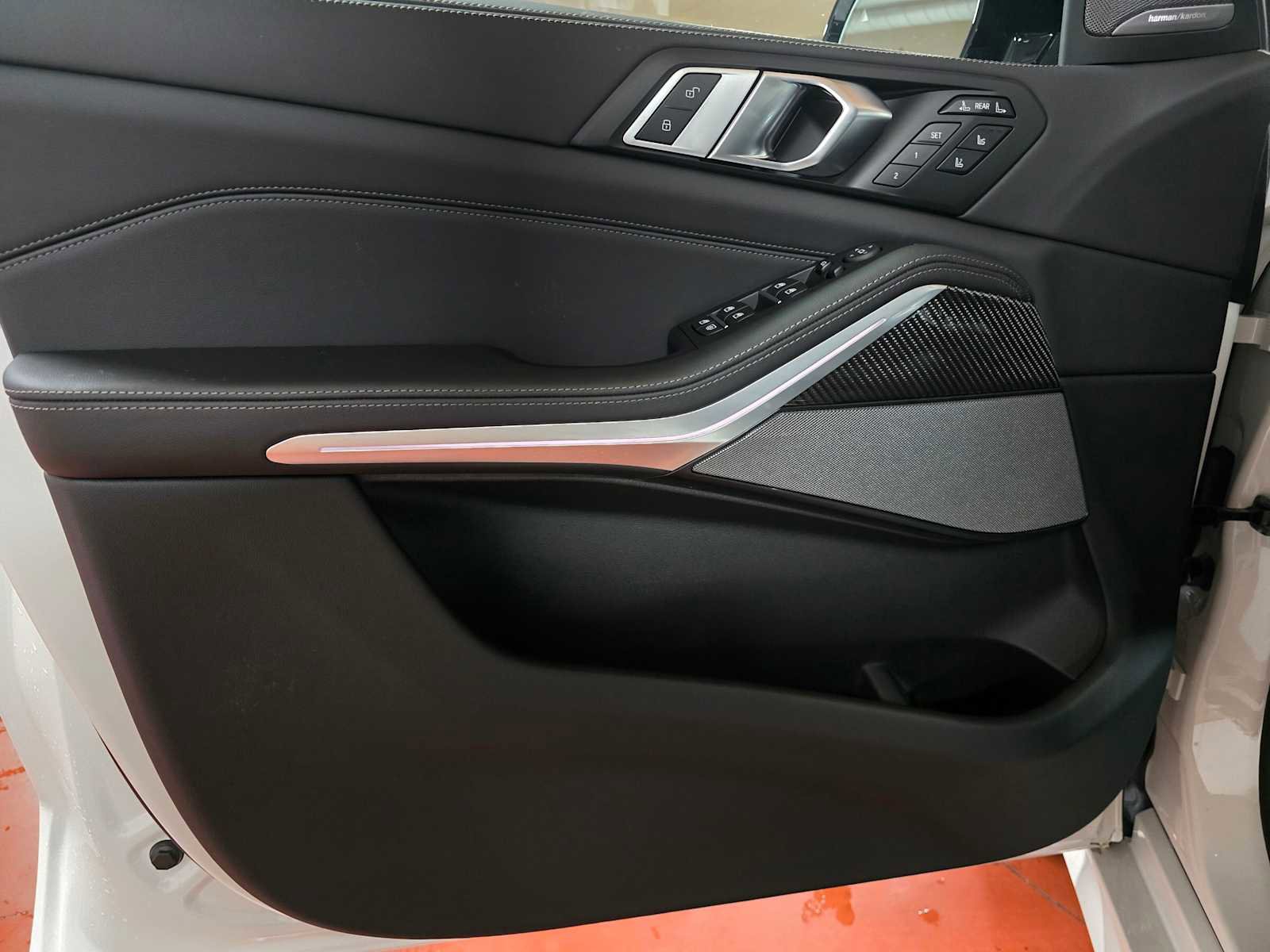 New 2026 BMW X7 M60i image 23