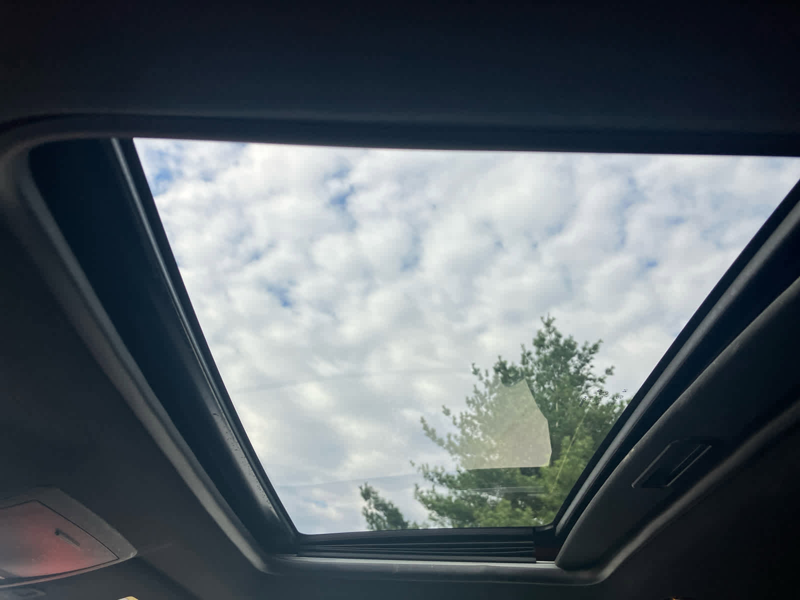 Used 2018 Dodge Challenger SRT w/ Technology Group image 15