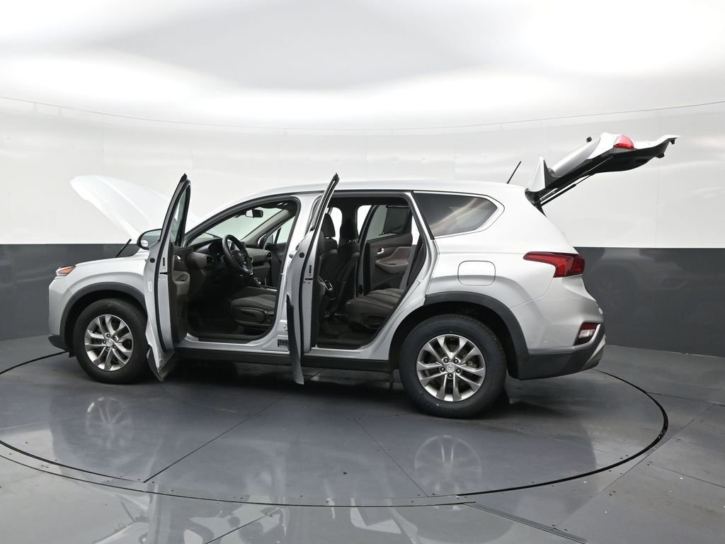 Used 2020 Hyundai Santa Fe SE w/ Cargo Package image 31