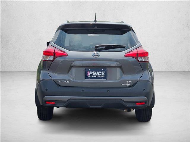 Used 2020 Nissan Kicks SR w/ SR Premium Package FWD image 7