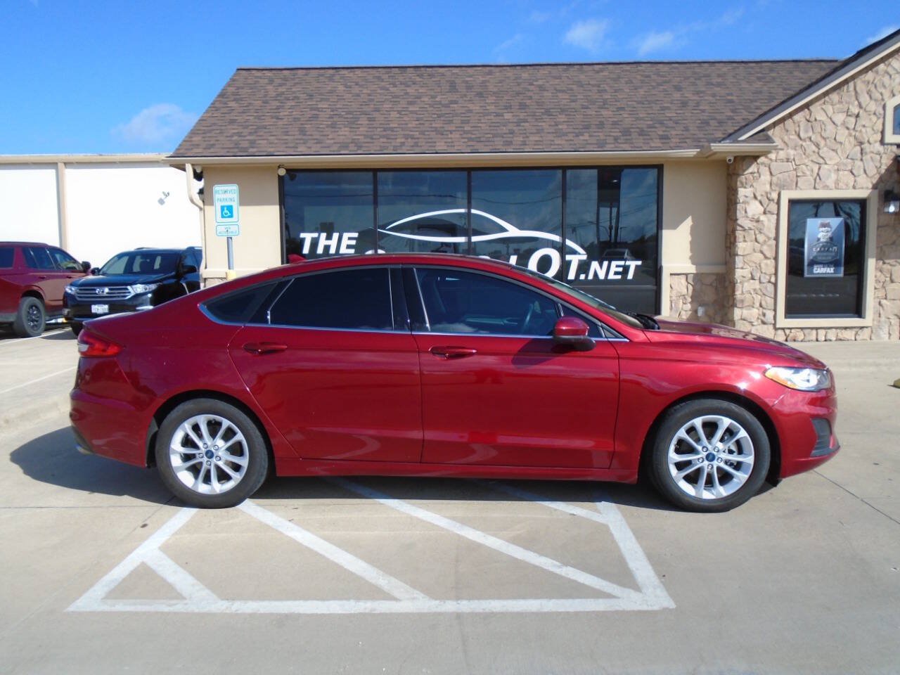 Used 2019 Ford Fusion SE FWD image 5