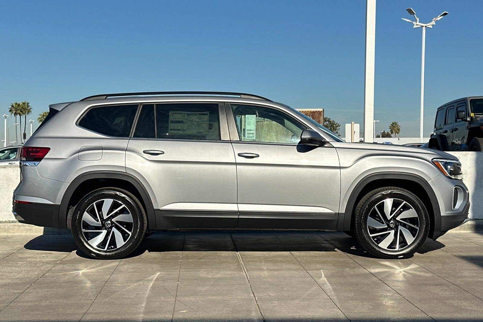 New 2026 Volkswagen Atlas SE image 4