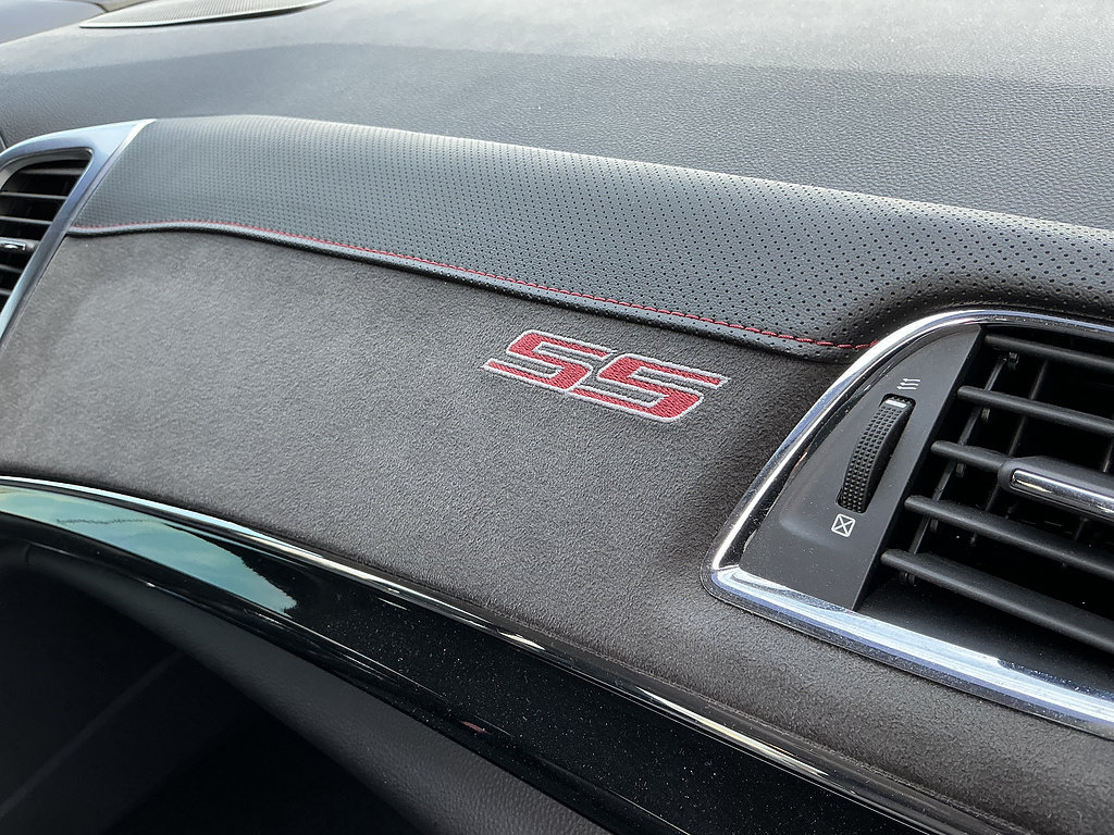 Used 2014 Chevrolet SS RWD image 31