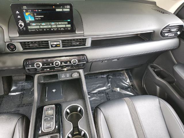 Used 2024 Honda Pilot Touring image 18