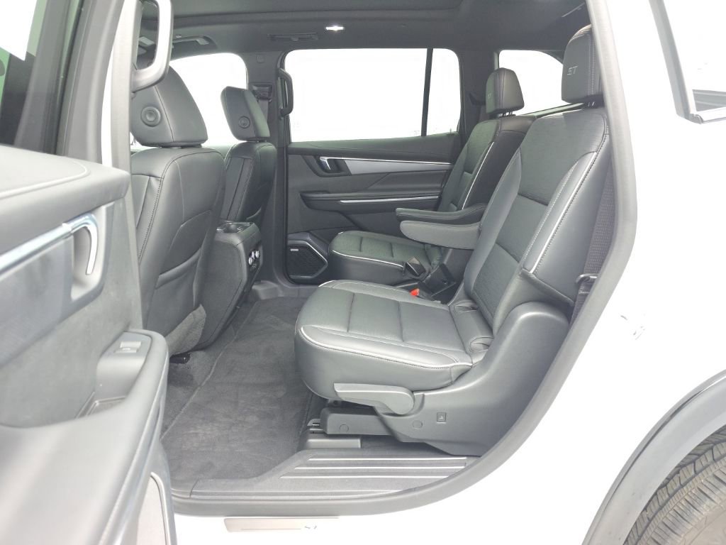 Certified 2025 Buick Enclave Sport Touring w/ Power Package AWD/4WD image 46