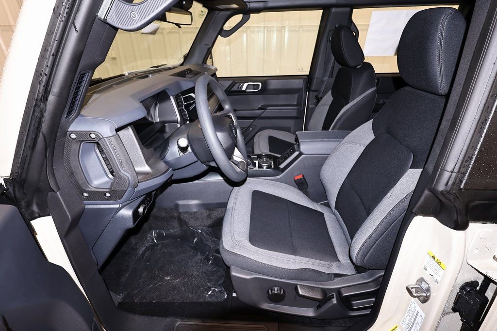 New 2026 Ford Bronco 4-Door image 11