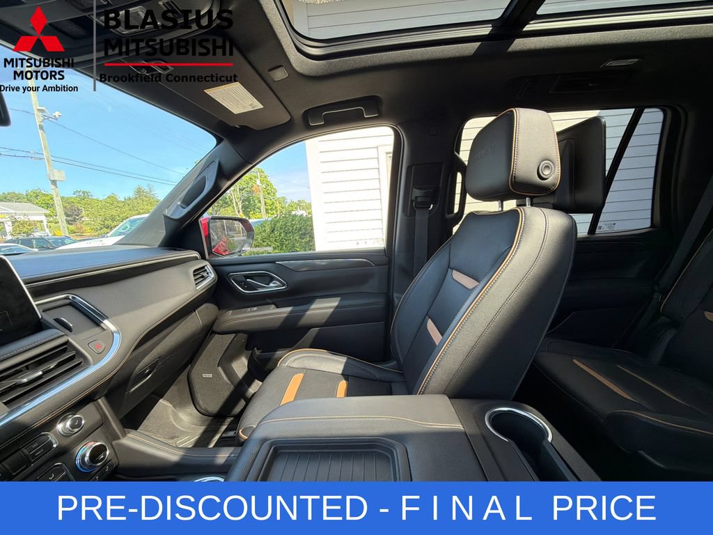 Used 2023 GMC Yukon AT4 w/ AT4 Premium Package AWD/4WD image 32