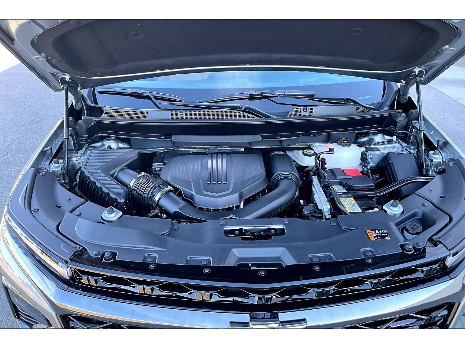 New 2027 Chevrolet Traverse Z71 w/ Enhanced Driving Package AWD/4WD image 12