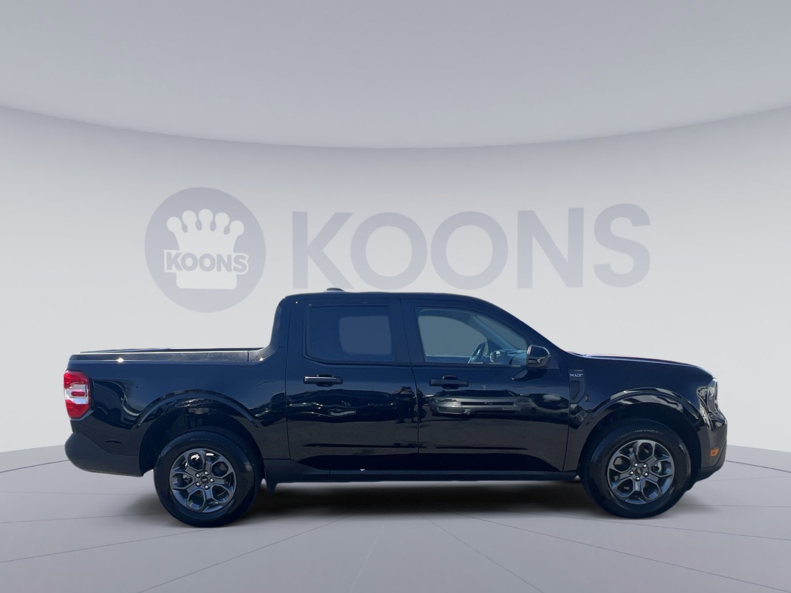 Certified 2025 Ford Maverick XLT w/ XLT Luxury Package image 8