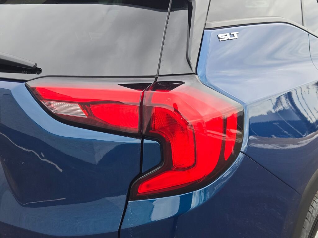 Used 2021 GMC Terrain SLT w/ Infotainment Package II image 12