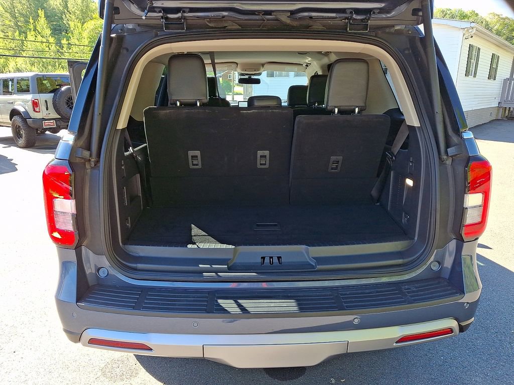 Used 2022 Ford Expedition XLT AWD/4WD image 29