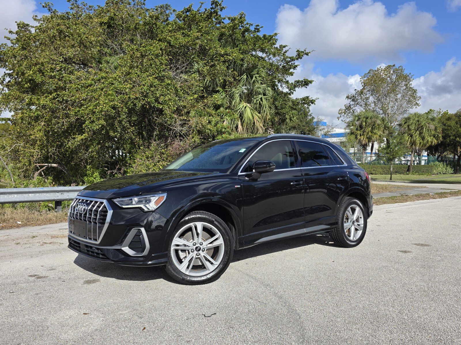 Used 2024 Audi Q3 2.0T Premium AWD/4WD image 1