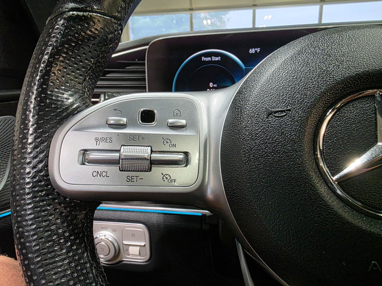 Used 2020 Mercedes-Benz GLE 580 4MATIC image 30
