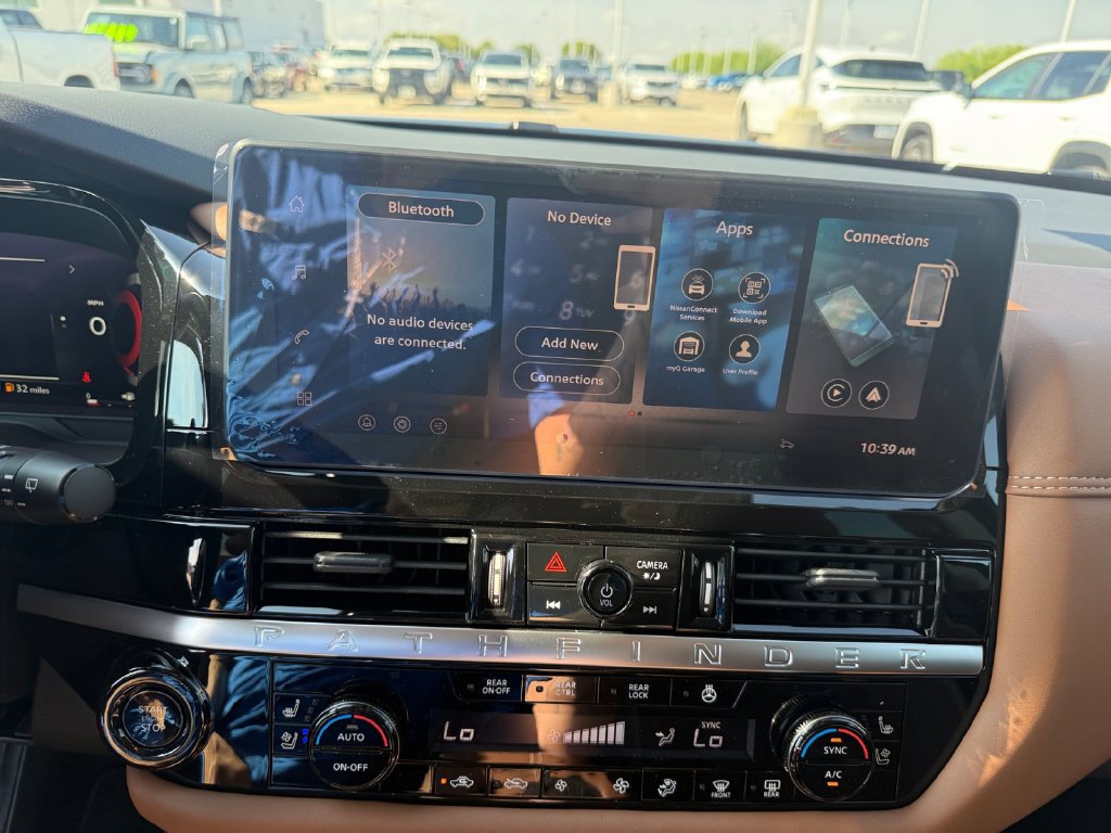 New 2026 Nissan Pathfinder Platinum FWD image 20