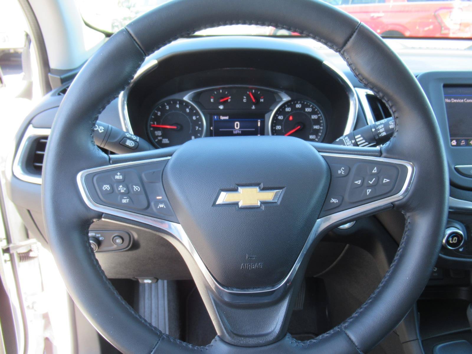 Used 2020 Chevrolet Equinox LT FWD image 23