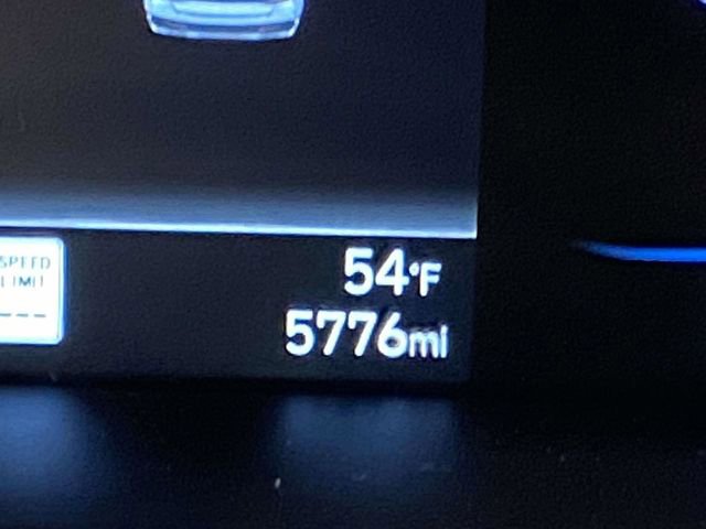 Certified 2025 Hyundai Elantra Sport image 22