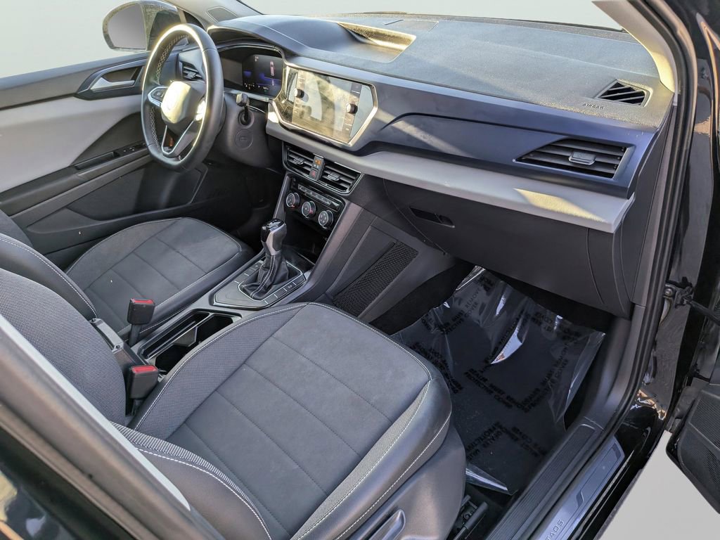 Certified 2023 Volkswagen Taos SE FWD image 10
