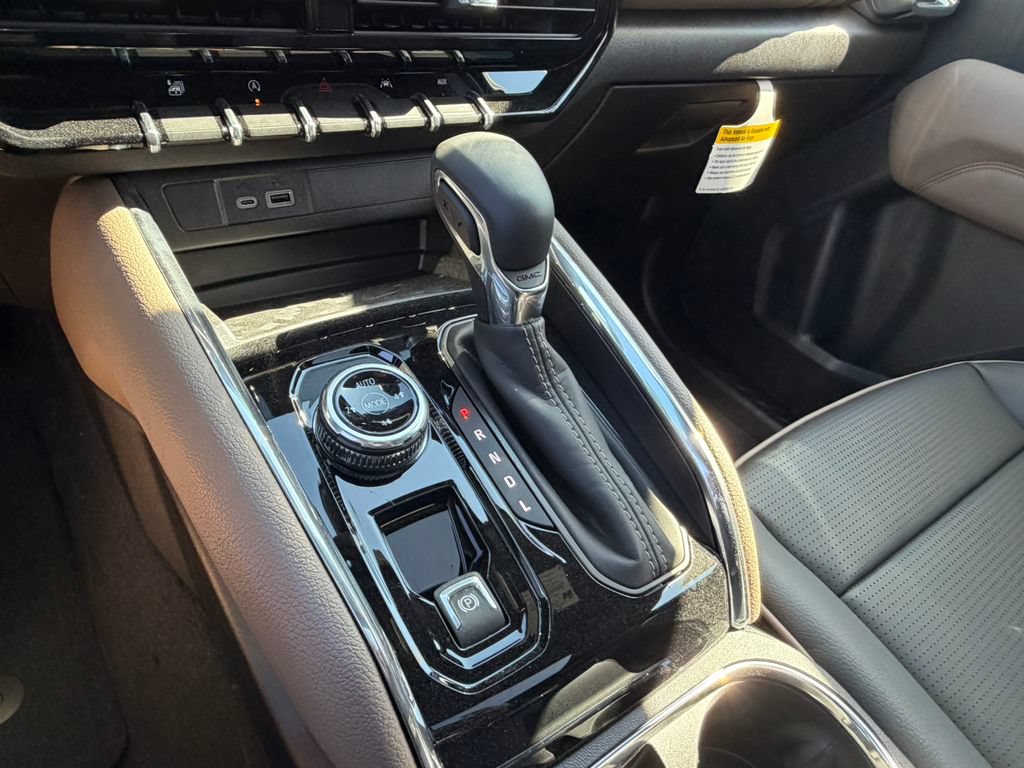 New 2026 GMC Canyon Denali AWD/4WD image 38