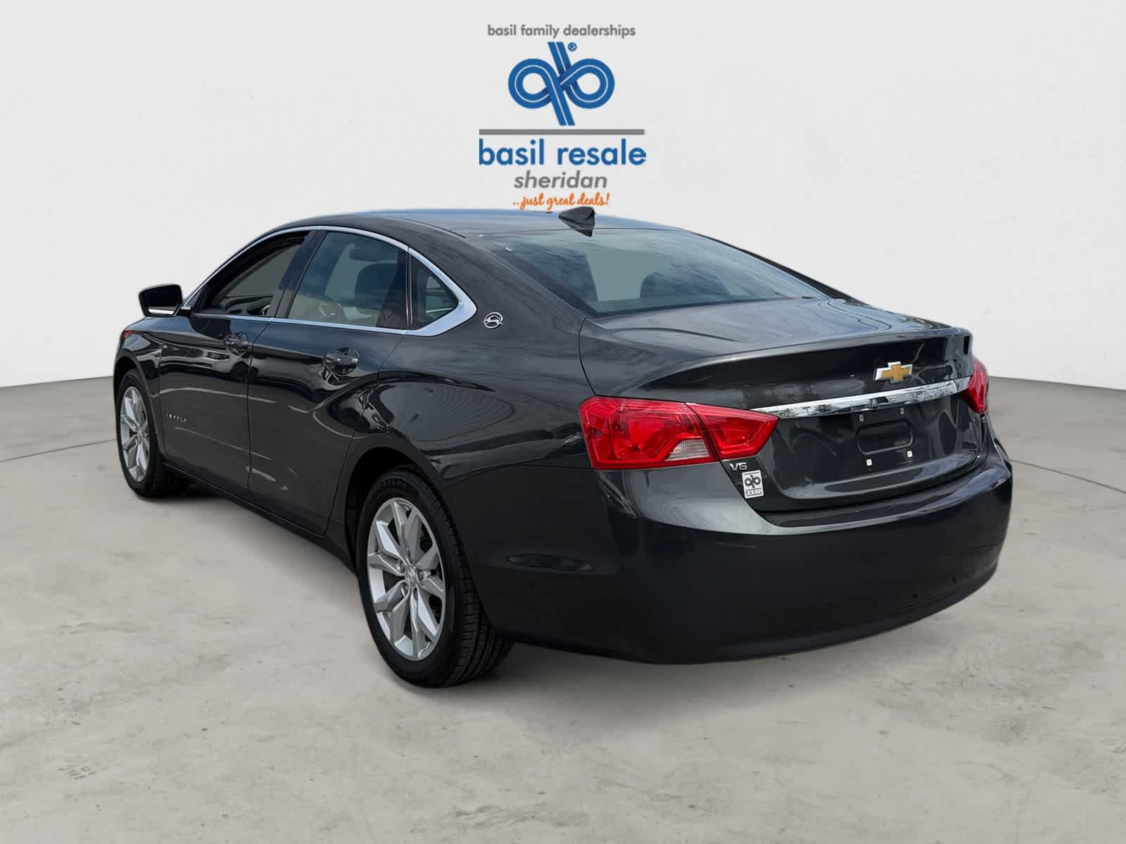 Used 2019 Chevrolet Impala LT w/ LT Convenience Package FWD image 4