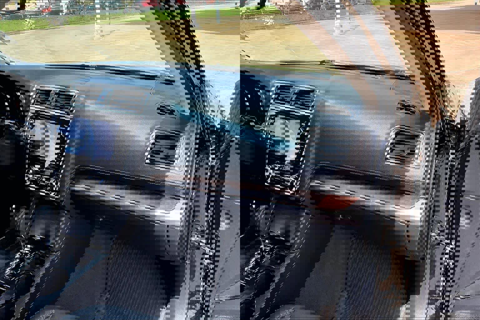 Used 2019 Subaru Outback 3.6R Limited w/ Popular Package #2 image 17