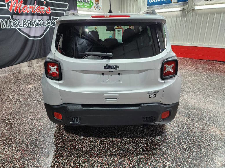 Used 2018 Jeep Renegade Latitude FWD image 6