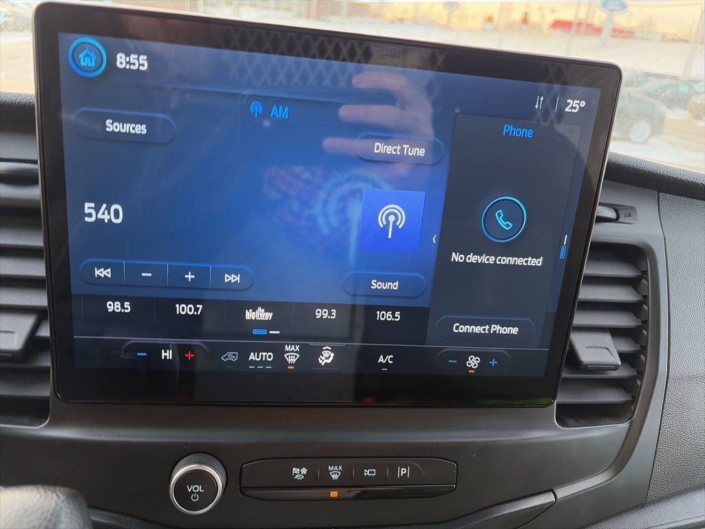 Used 2022 Ford Transit 250 Low Roof AWD image 17