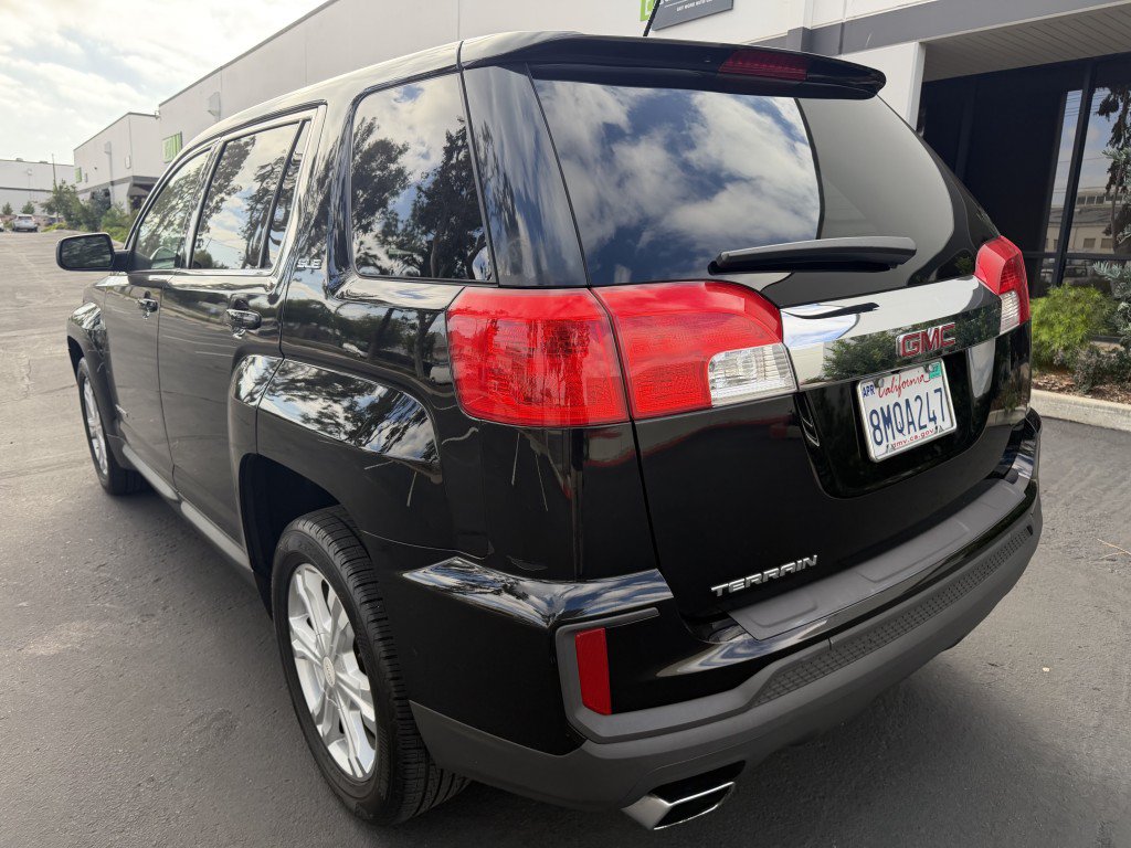Used 2017 GMC Terrain SLE FWD image 10