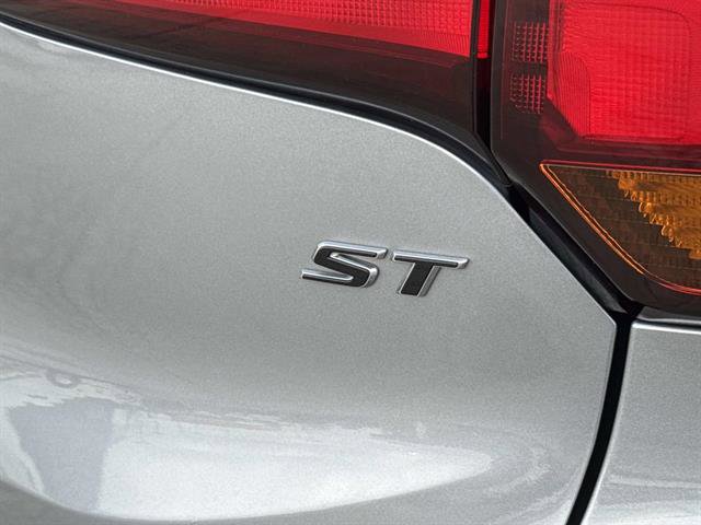 Used 2023 Buick Encore GX Select w/ Sport Touring Package image 8