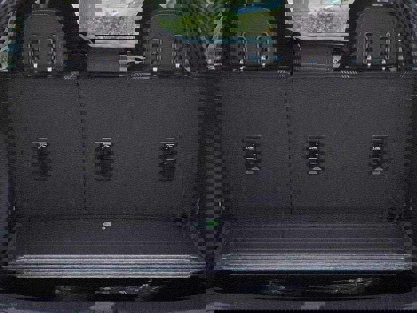 New 2027 Chevrolet Bolt LT w/ Comfort Package image 24