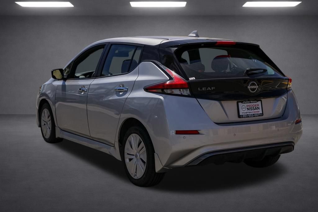 Used 2024 Nissan Leaf S FWD image 6