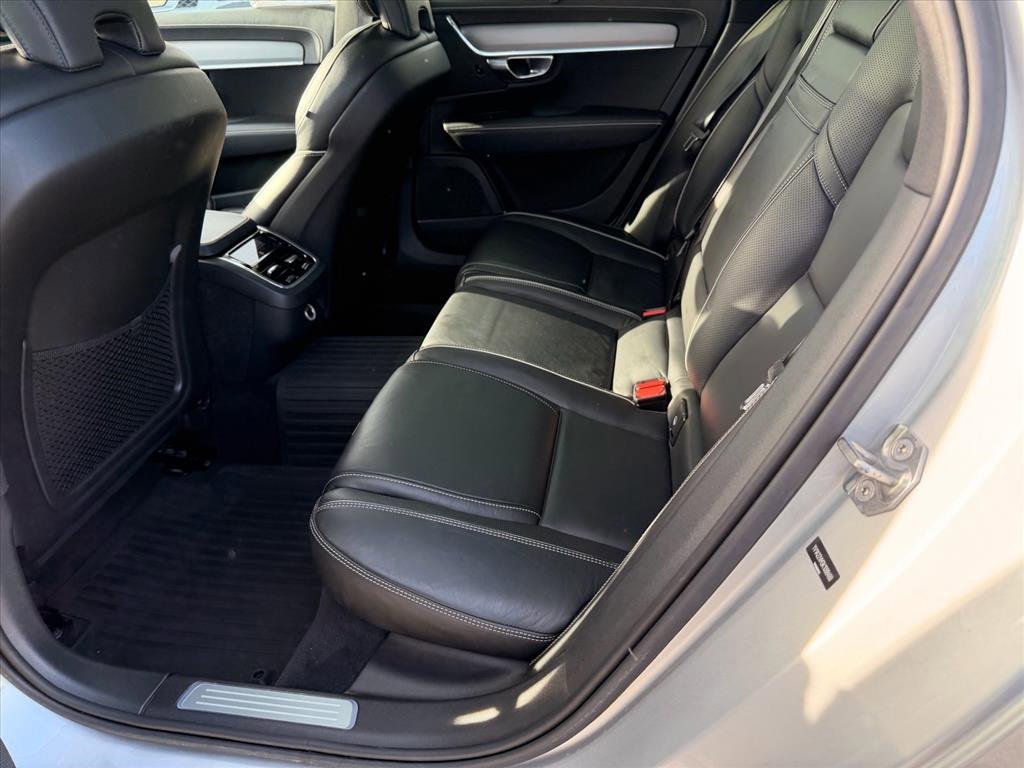 Used 2019 Volvo V90 T6 R-Design w/ Advanced Package image 12