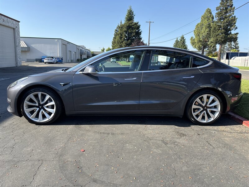 Used 2018 Tesla Model 3 Long Range AWD/4WD image 8