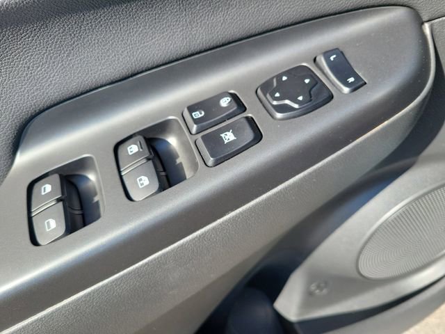 Used 2022 Hyundai Kona Limited image 21