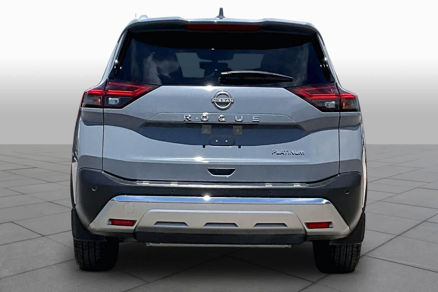 Used 2023 Nissan Rogue Platinum w/ Platinum Premium Package FWD image 5